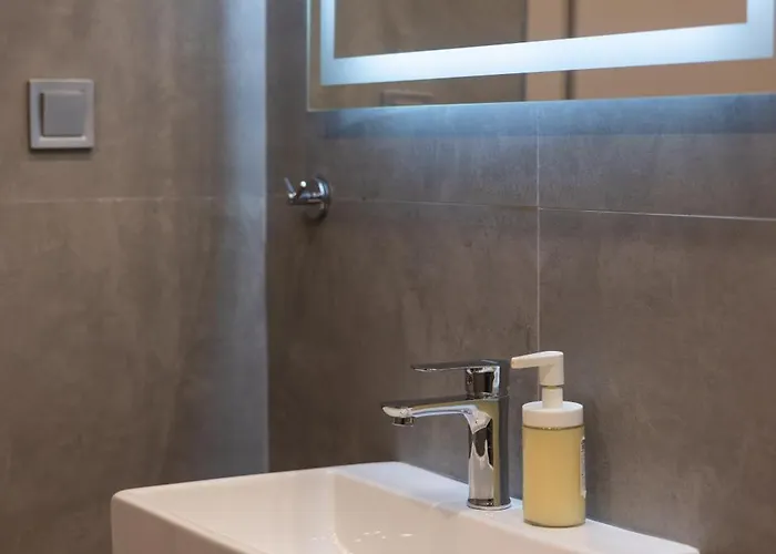 Alkazar Apartamento *
